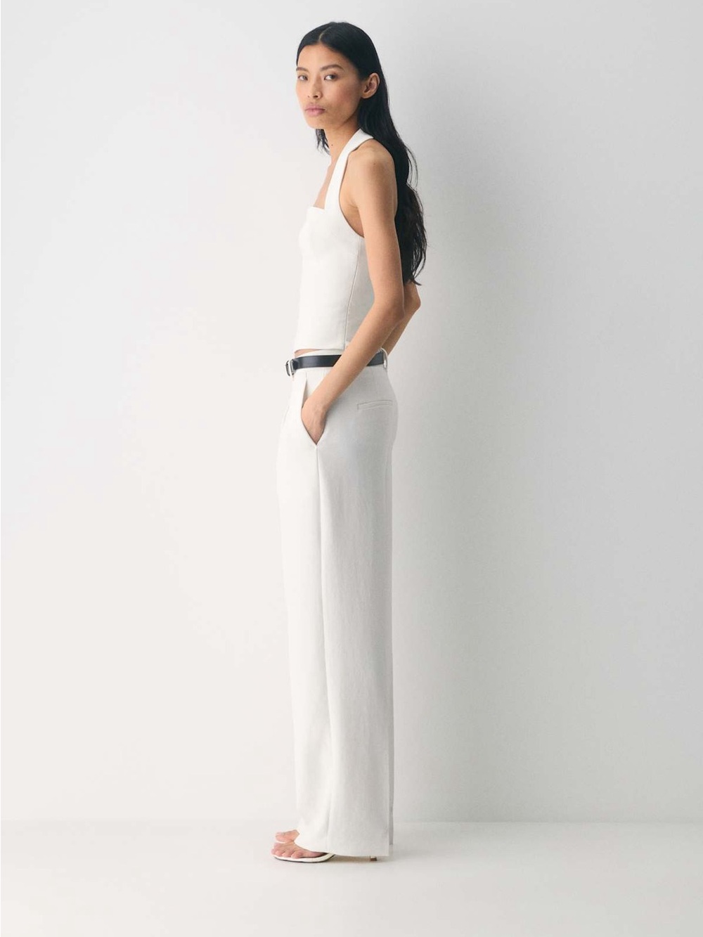 Aritzia Whisper halter top crepette S birch